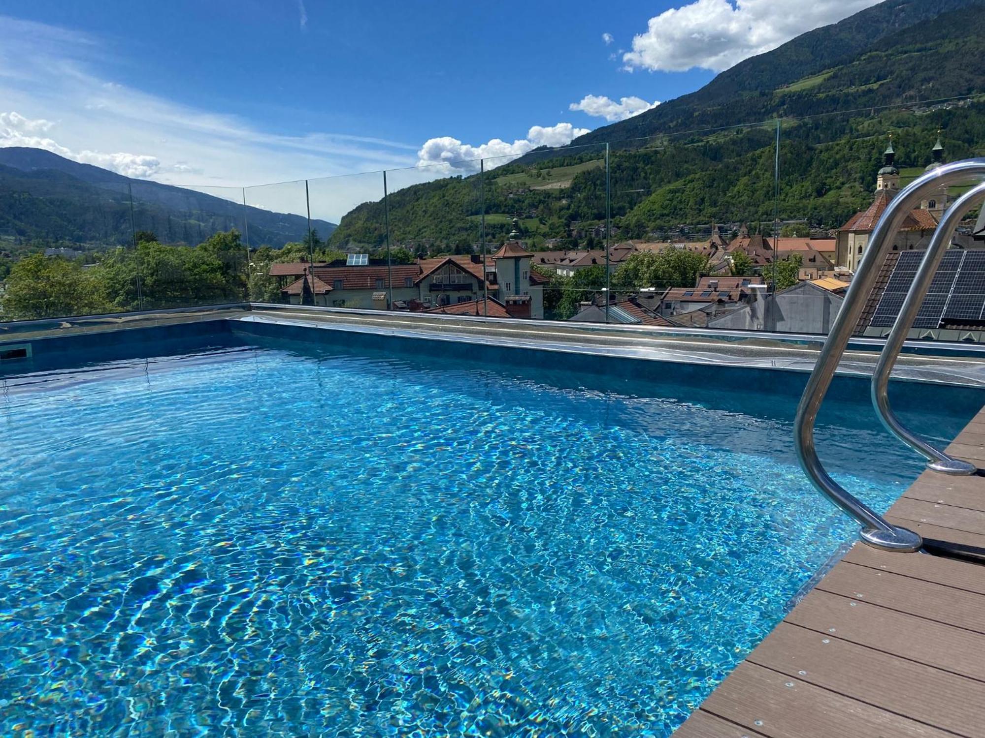 Dominik Alpine City Wellness Hotel - Adults Only 布列瑟农 外观 照片