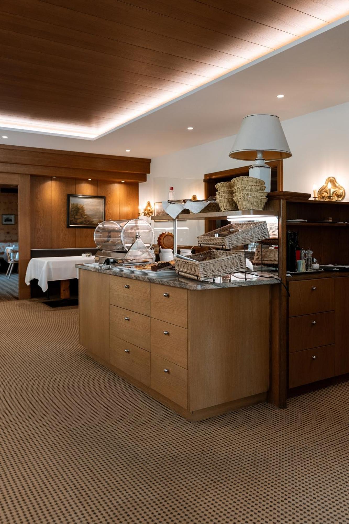 Dominik Alpine City Wellness Hotel - Adults Only 布列瑟农 外观 照片