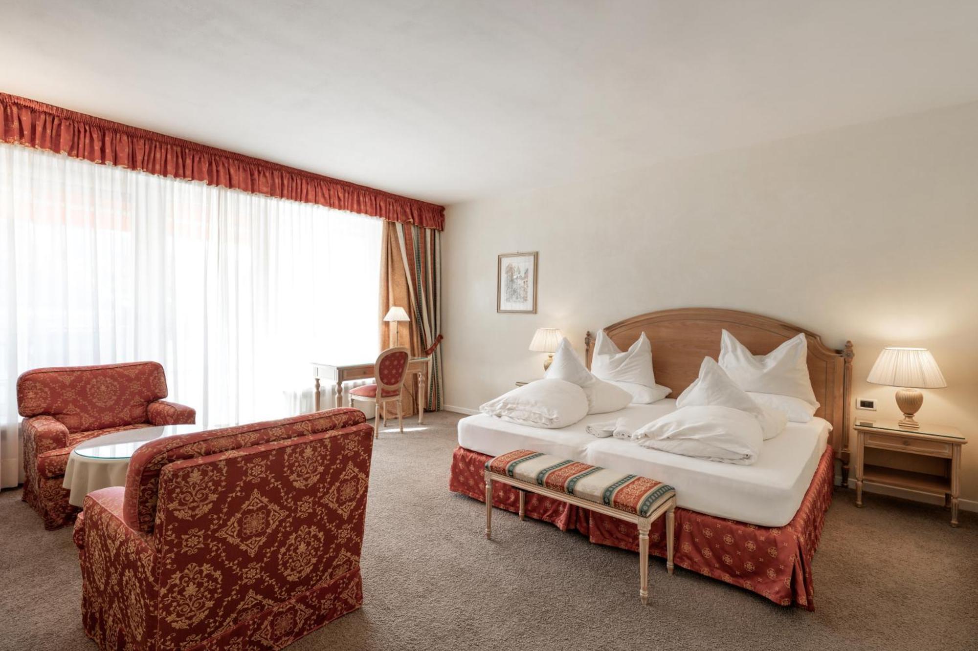 Dominik Alpine City Wellness Hotel - Adults Only 布列瑟农 外观 照片