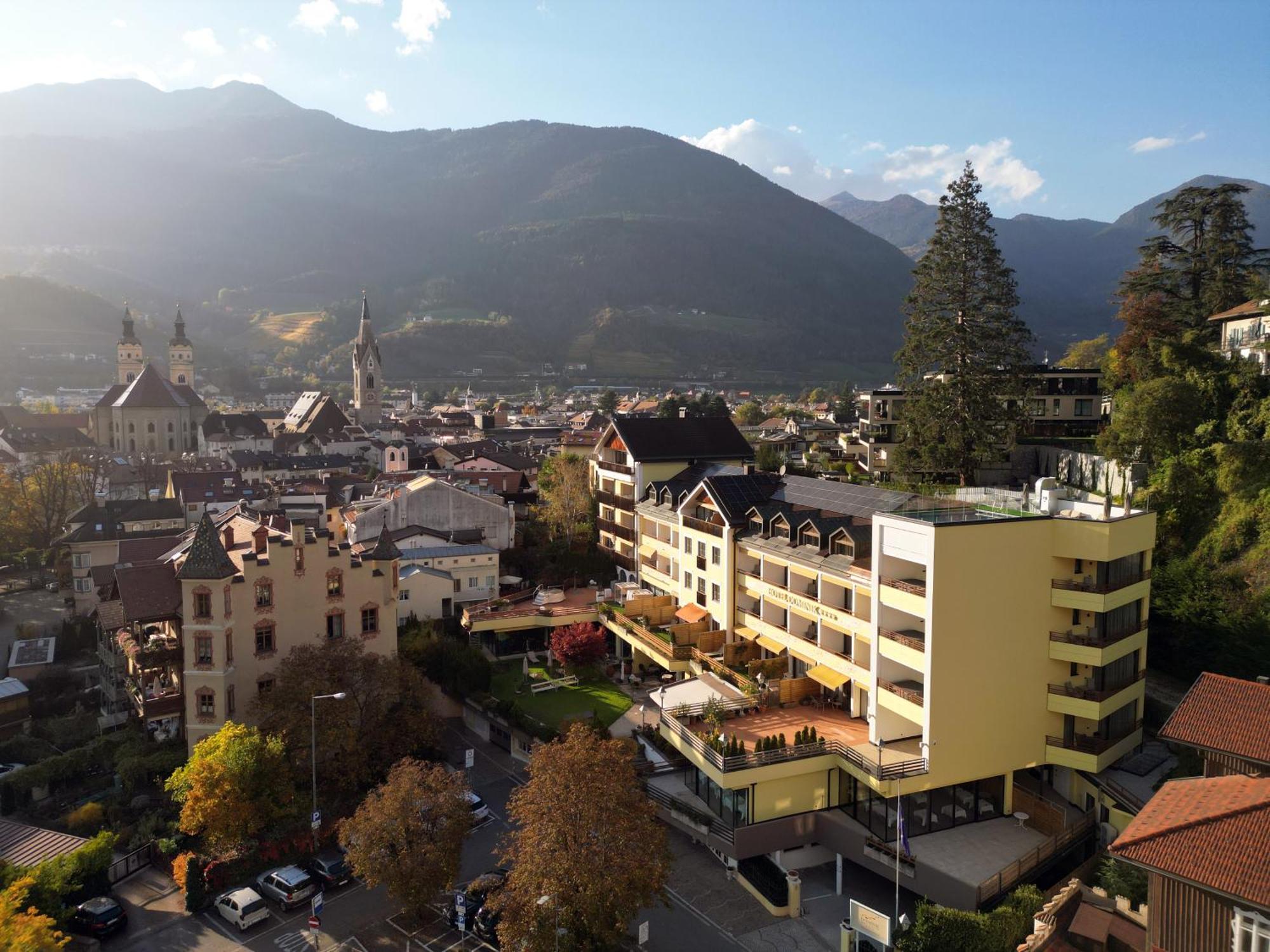 Dominik Alpine City Wellness Hotel - Adults Only 布列瑟农 外观 照片