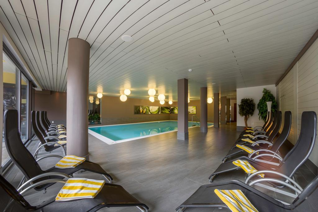Dominik Alpine City Wellness Hotel - Adults Only 布列瑟农 外观 照片